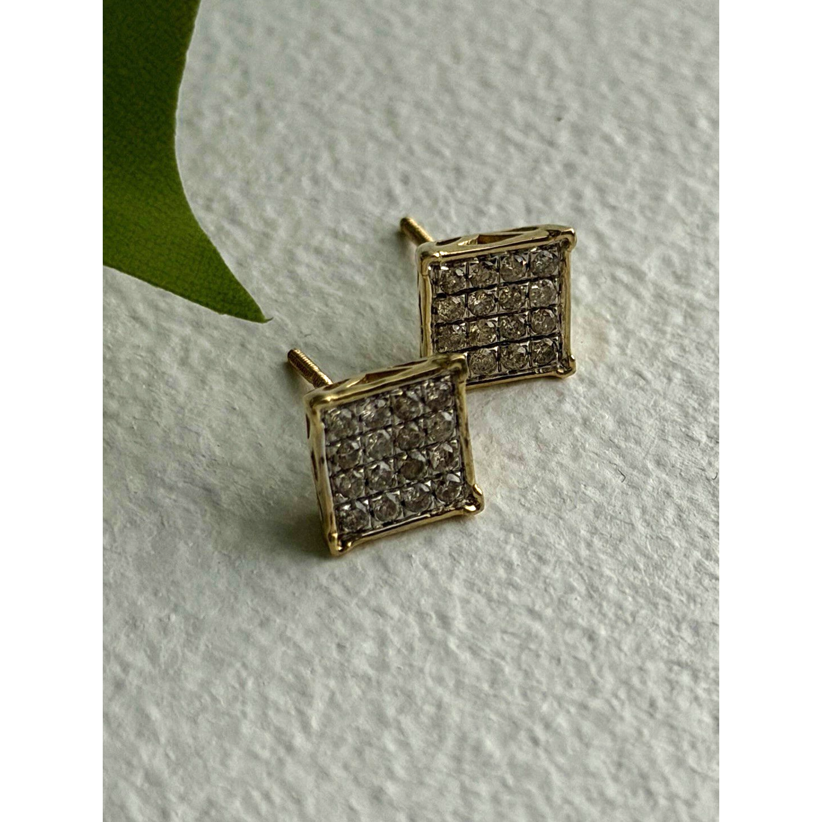 10k Yellow Gold 050 Ctw Diamonds Stud Earrings 645$